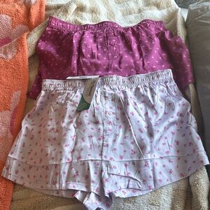 Pink VS sleep shorts - NWT - M - wrong size for me